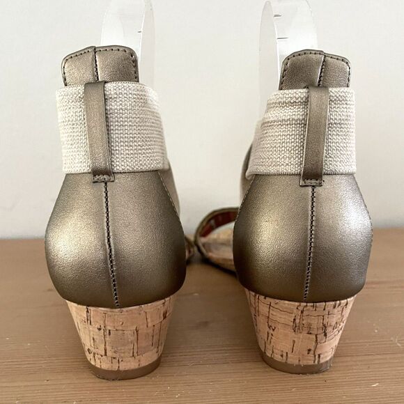 Ellen Tracy Boho Cork Wedge Ankle Sandals Size 7.5 Gold Woven Tan Elastic Straps - Picture 6 of 11